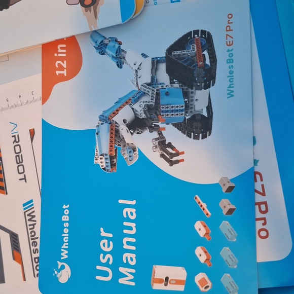 Robot Building Kit - Picture 3 of 8